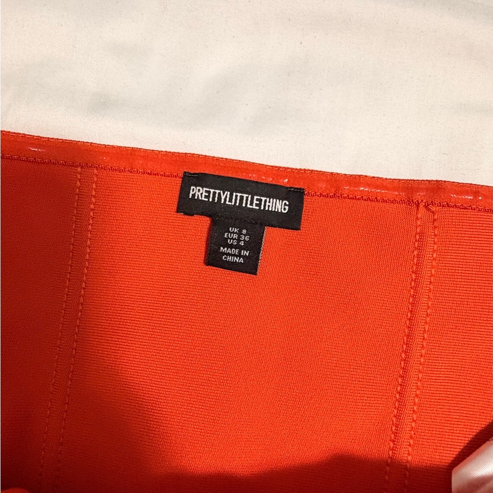 PrettyLittleThing Bold Orange Bustier - Picture 2 of 2